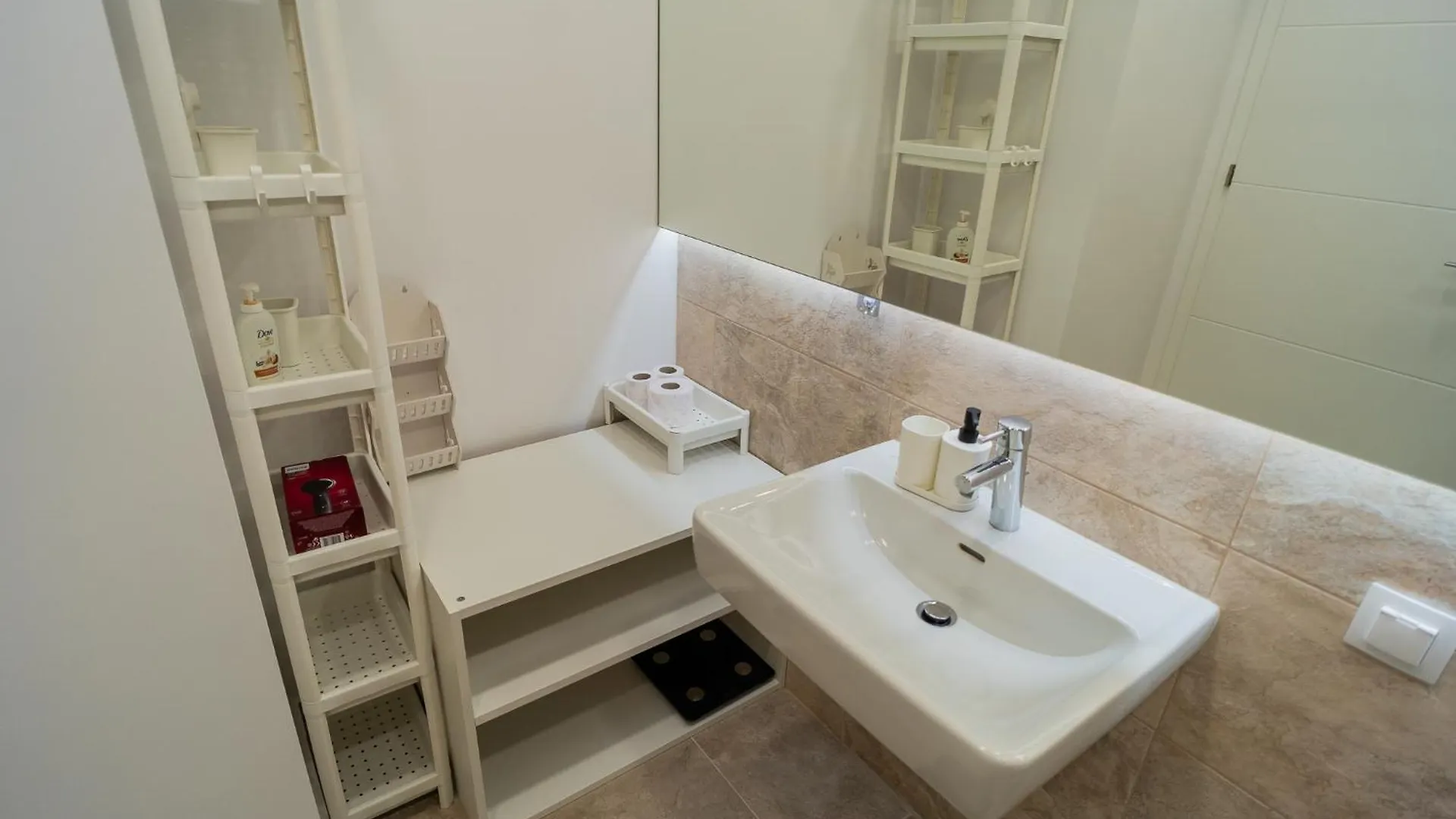 Lagoon Park Apartments With Beach View Bucharest