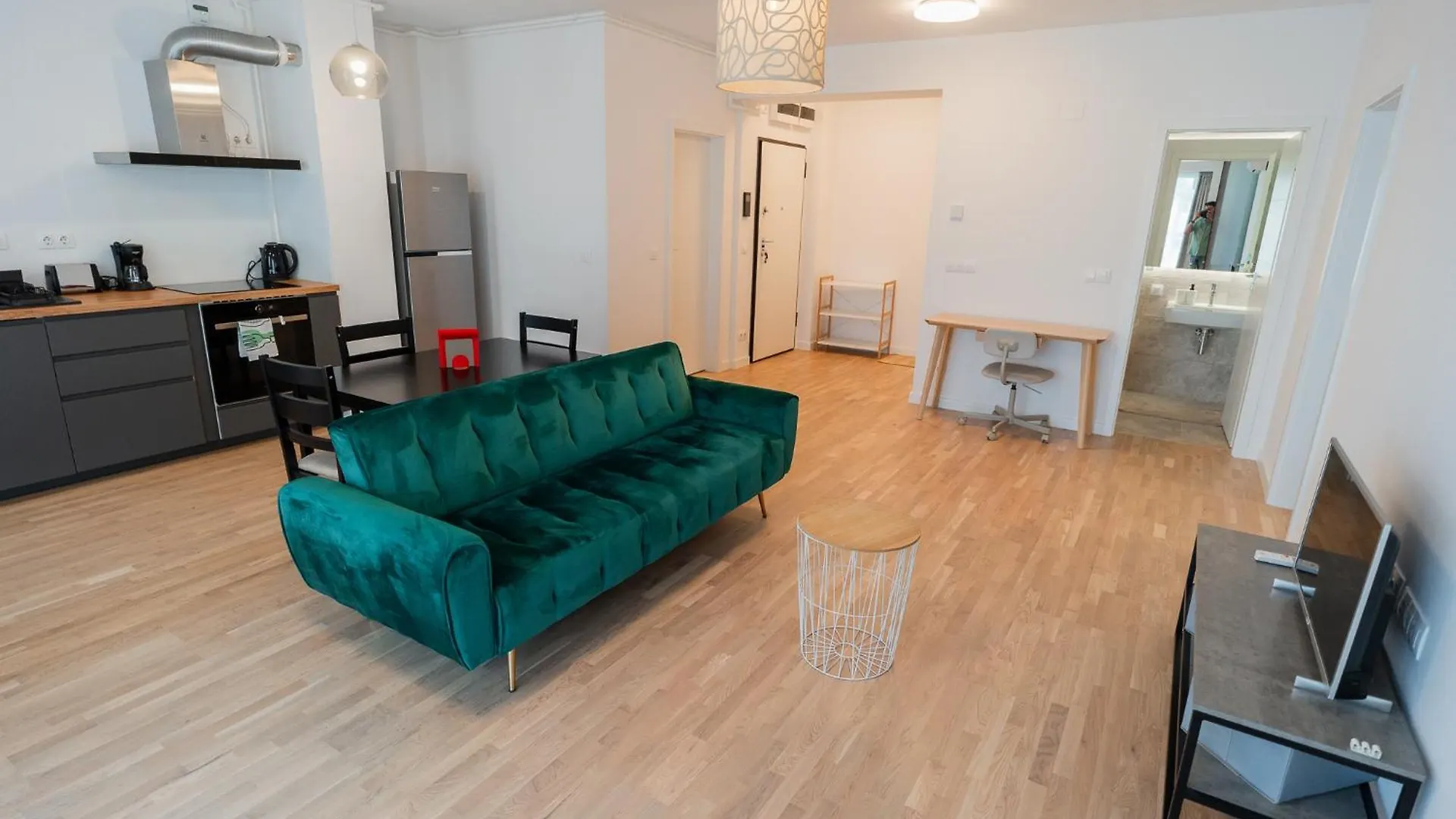 Lagoon Park Apartments With Beach View location