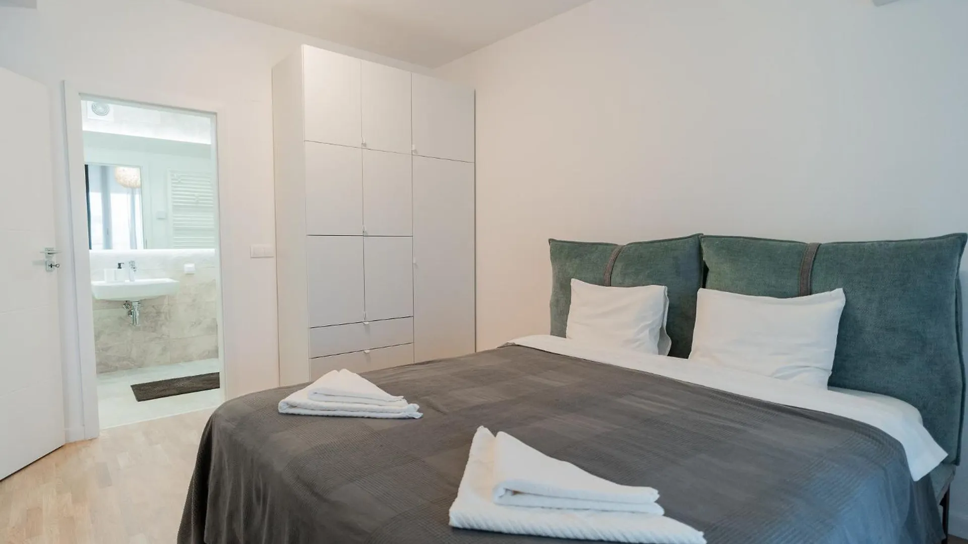 Lagoon Park Apartments With Beach View Bukurešť