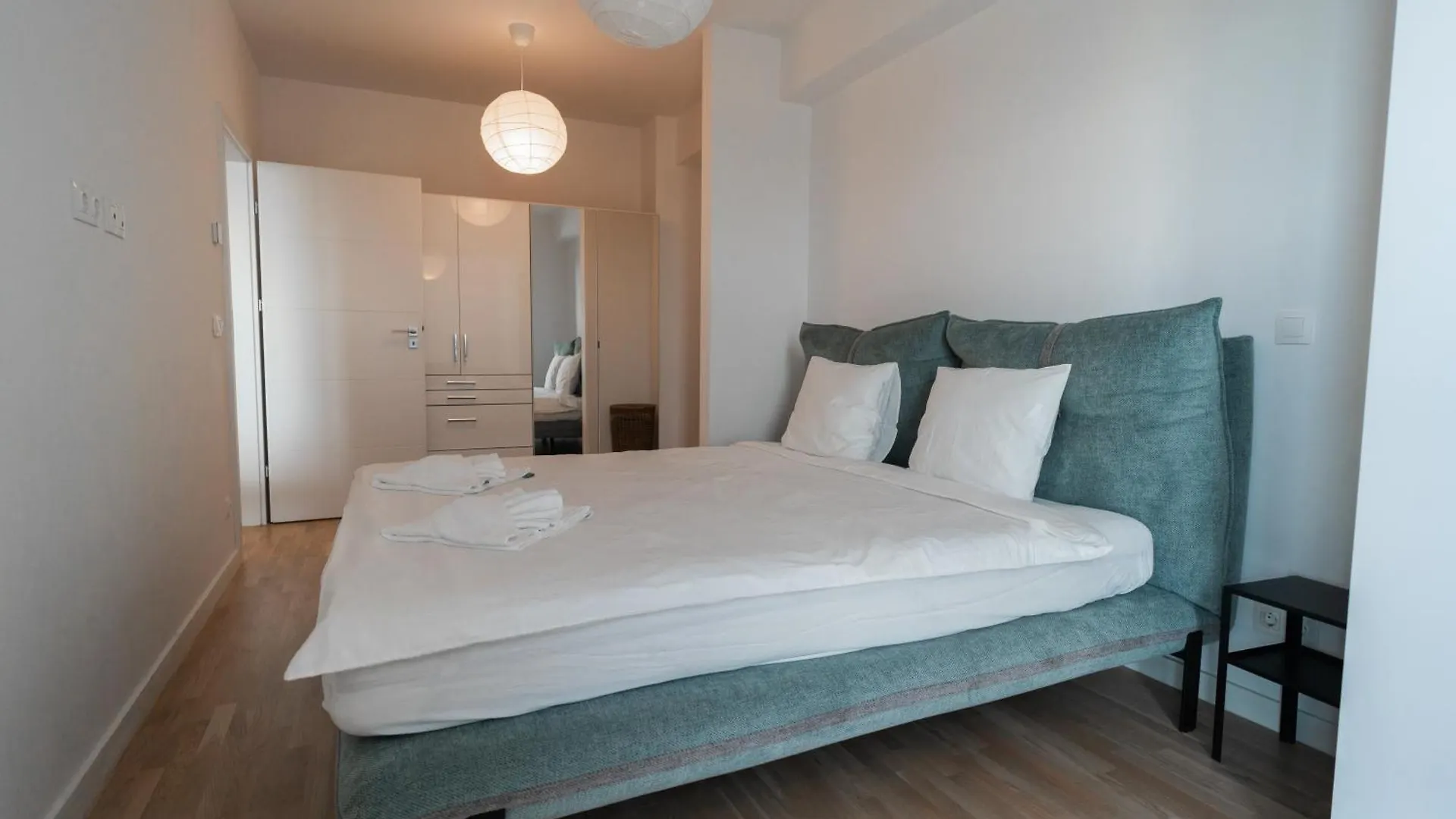 Lagoon Park Apartments With Beach View Bucharest