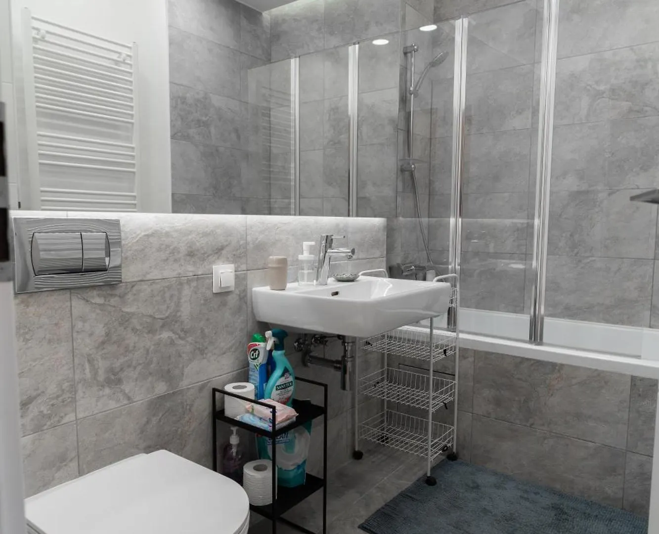 Lagoon Park Apartments With Beach View Bucharest