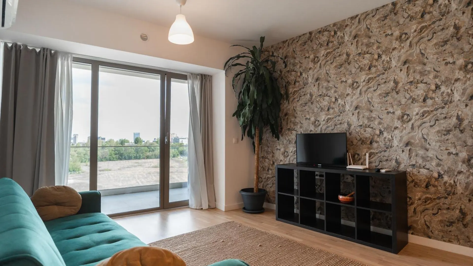 Lagoon Park Apartments With Beach View Bucharest